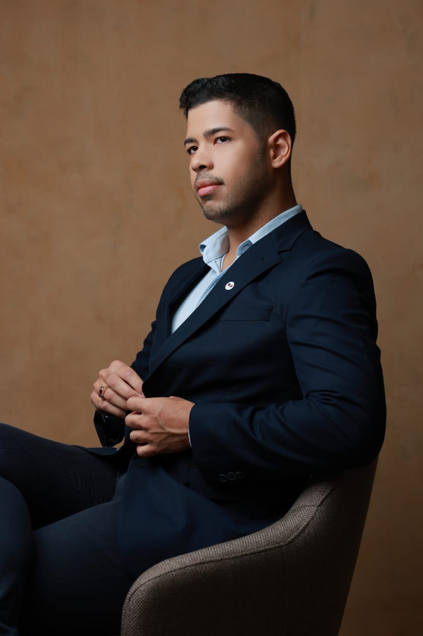 Vin&iacute;cius Alves